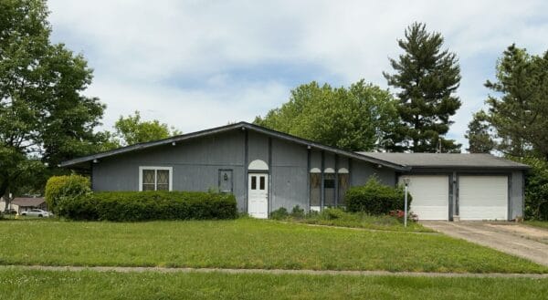 Home before new siding